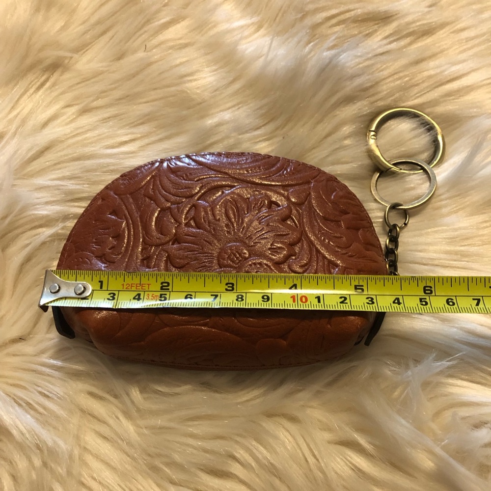 Patricia Nash Rosalie tan embossed leather coin pouch - Picture 8 of 9